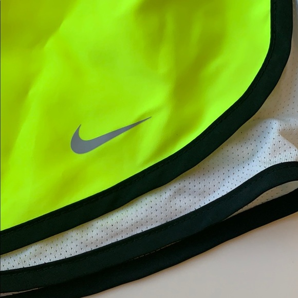 Nike Running Shorts - Picture 2 of 2